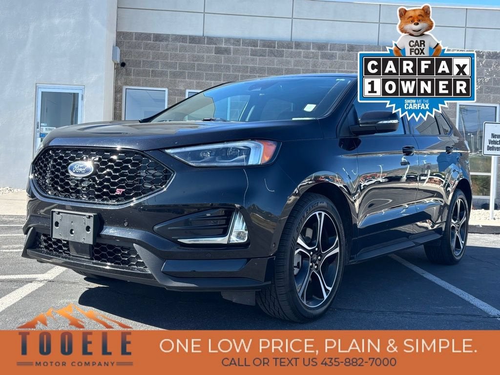 2022 Ford Edge ST in Black — front three-quarter view